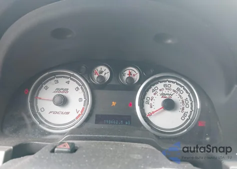 2008 Ford Focus Se/Ses z USA, uszkodzony, nr VIN 1FAHP35N58W216526